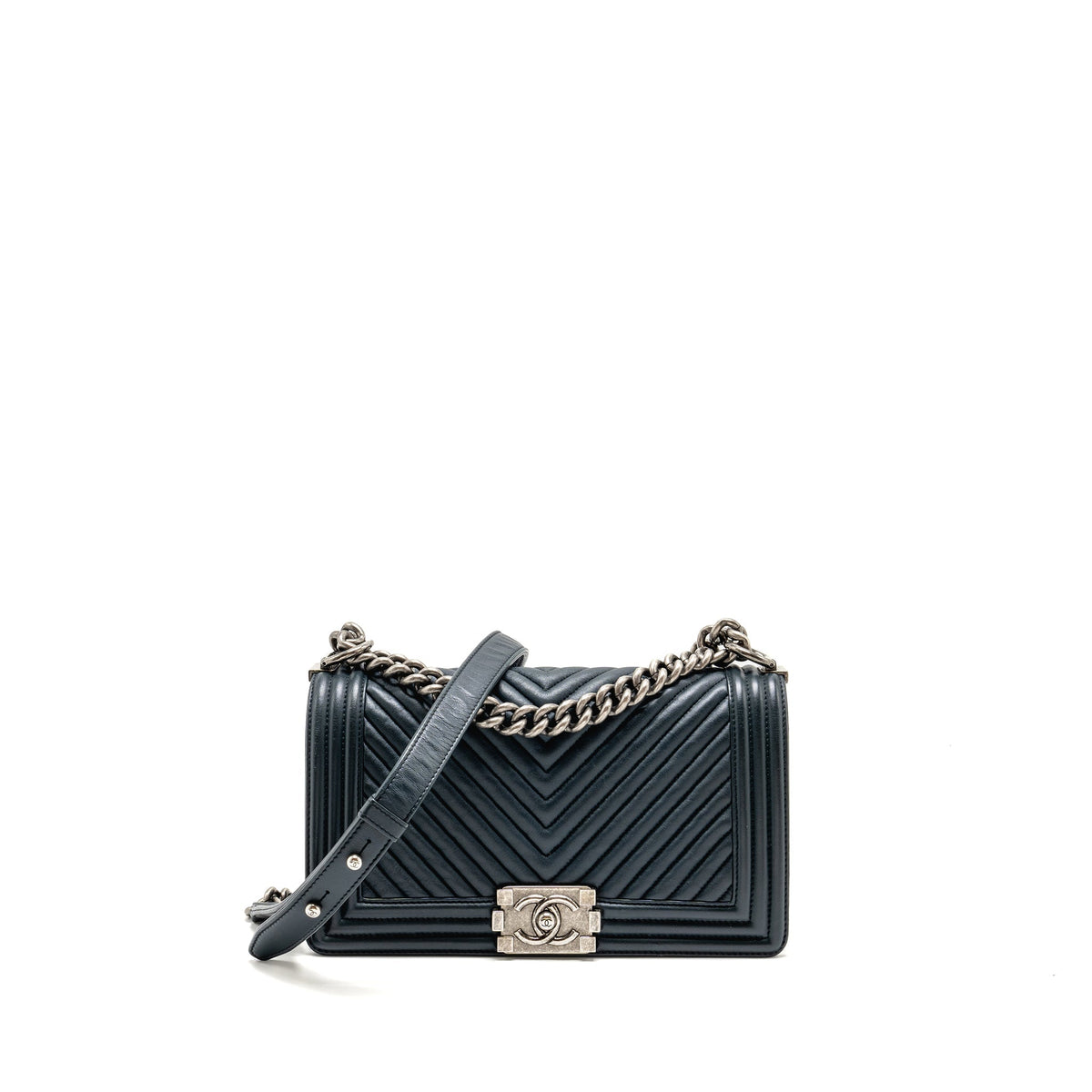 CHANEL MEDIUM BOY BAG CHEVRON LAMBSKIN DARK BLUE SHW