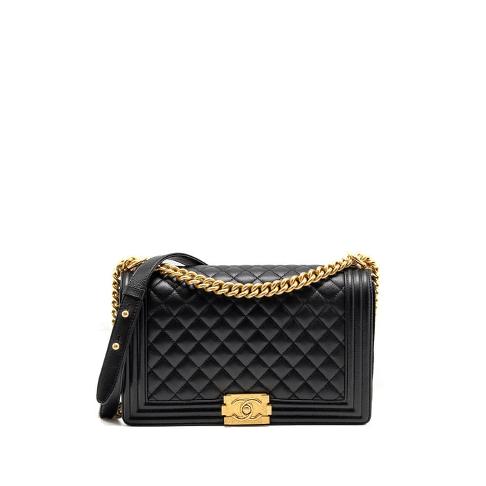 CHANEL NEW MEDIUM BOY BAG CAVIAR BLACK GHW (MICROCHIP)