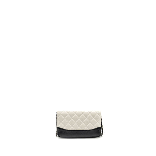 CHANEL GABRIELLE WALLET ON CHAIN CALFSKIN WHITE / BLACK MULTICOLOUR HARDWARE