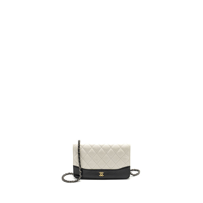 CHANEL GABRIELLE WALLET ON CHAIN CALFSKIN WHITE / BLACK MULTICOLOUR HARDWARE
