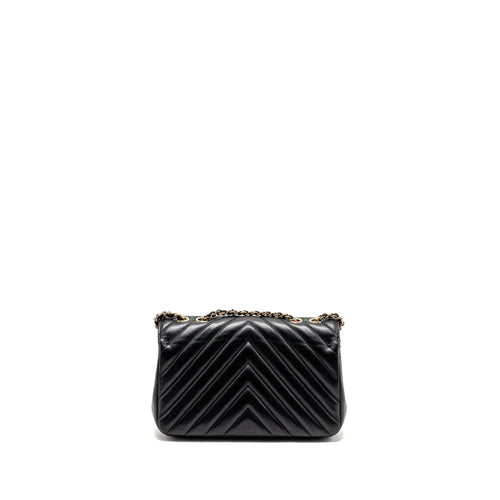 CHANEL CHEVRON FLAP BAG LAMBSKIN BLACK LGHW
