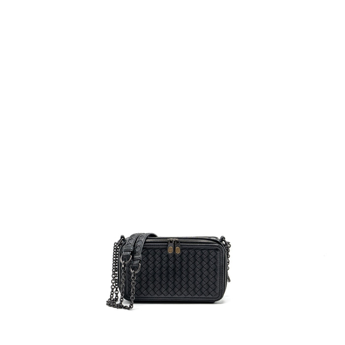 BOTTEGA VENETA SMALL ZIP CLUTCH WITH CHAIN LAMBSKIN BLACK RUTHENIUM HARDWARE