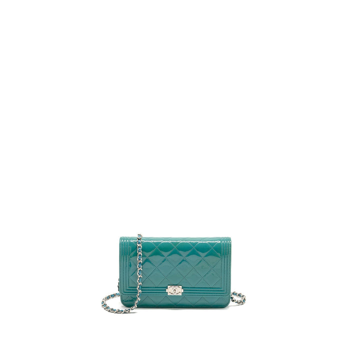 CHANEL BOY WALLET ON CHAIN PATENT GREEN SHW