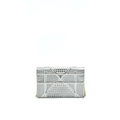DIOR DIORAMA WALLET ON CHAIN METALLIC SILVER GHW