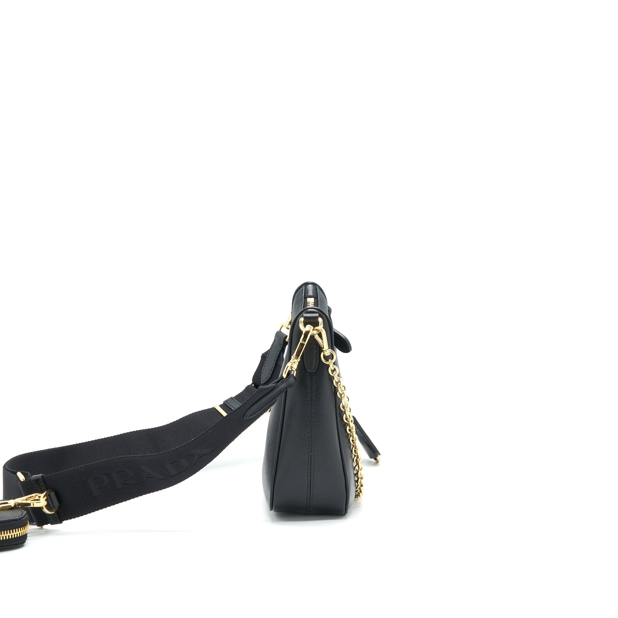 PRADA RE-EDITION SAFFIANO LEATHER IN BLACK