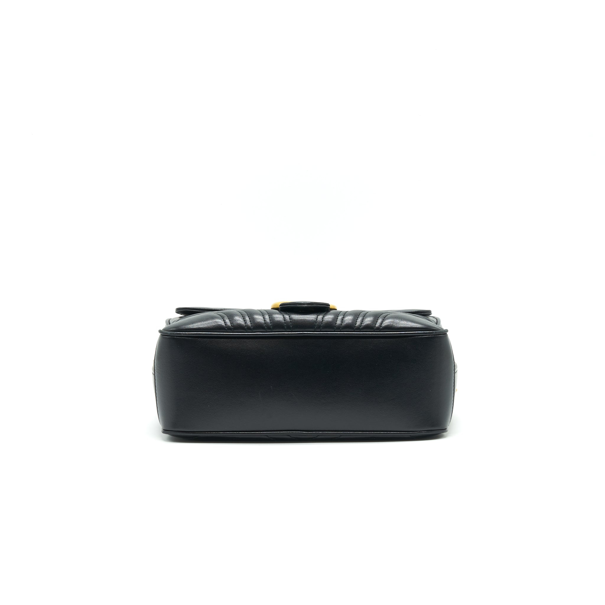 GUCCI GG MARMONT MATELASSÉ SHOULDER BAG BLACK